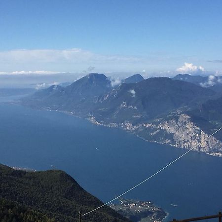 La Virgola Apartments Brenzone sul Garda Exteriör bild