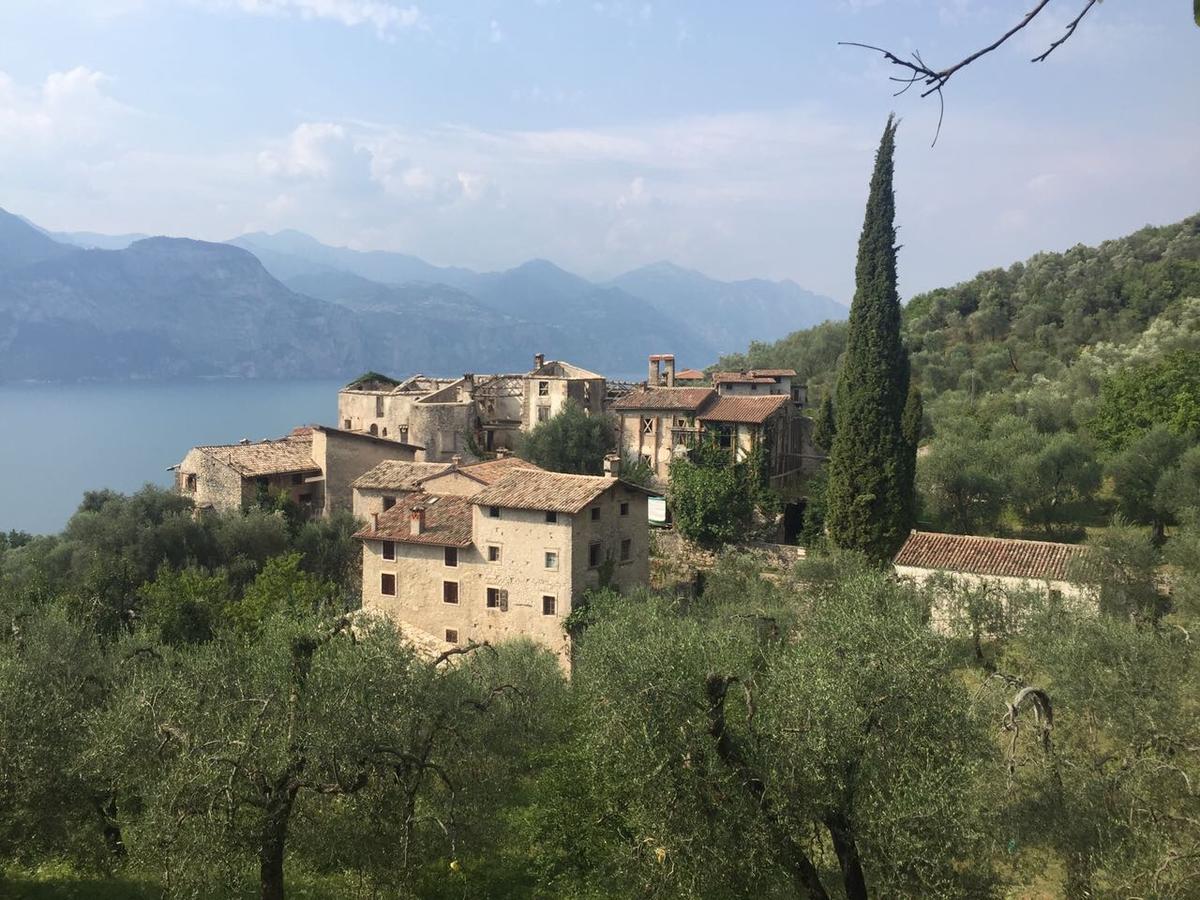 La Virgola Apartments Brenzone sul Garda Exteriör bild